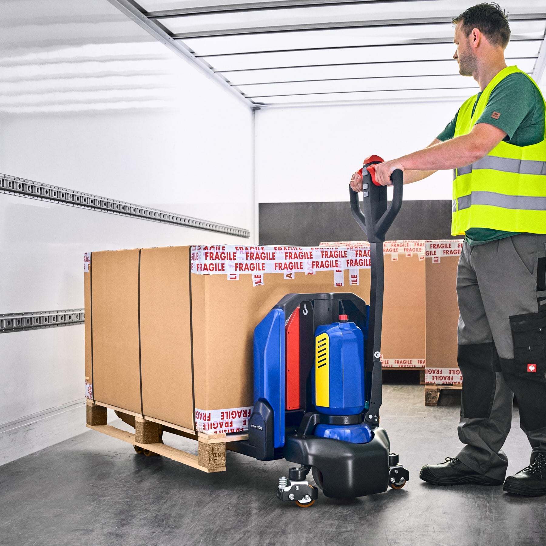 Annual online training for pallet trucks